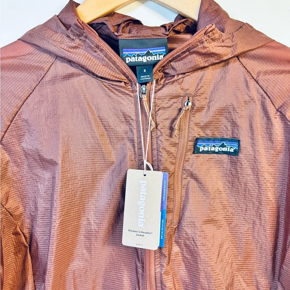 NWT Patagonia Houdini Lightweight Hooded Windbreaker Jacket Burgundy Small - Picture 3 of 10